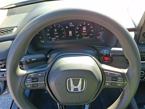 Used 2024 Honda Accord EX image 19
