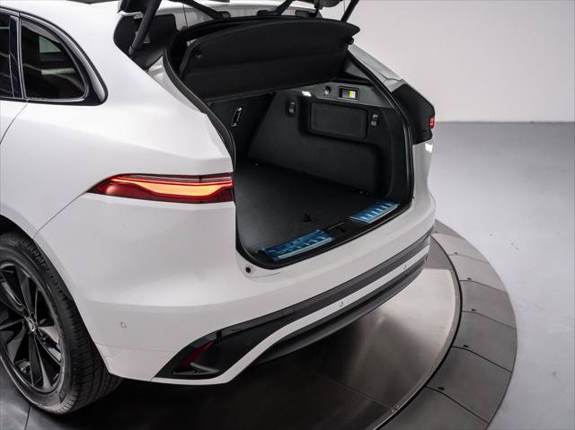 New 2026 Jaguar F-PACE R-Dynamic S AWD/4WD image 31