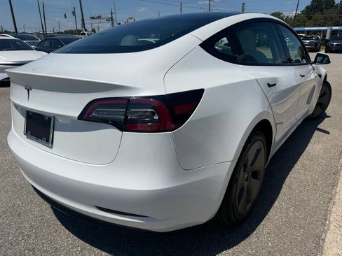 Used 2023 Tesla Model 3 Standard Range RWD image 5