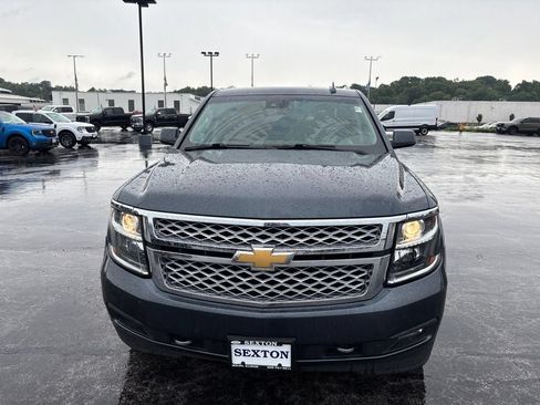 Used 2019 Chevrolet Tahoe LT w/ LT Signature Package AWD/4WD image 2