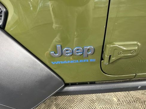 Used 2023 Jeep Wrangler Unlimited w/ Convenience Group image 10
