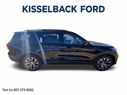 New 2026 Ford Explorer ST-Line image 2