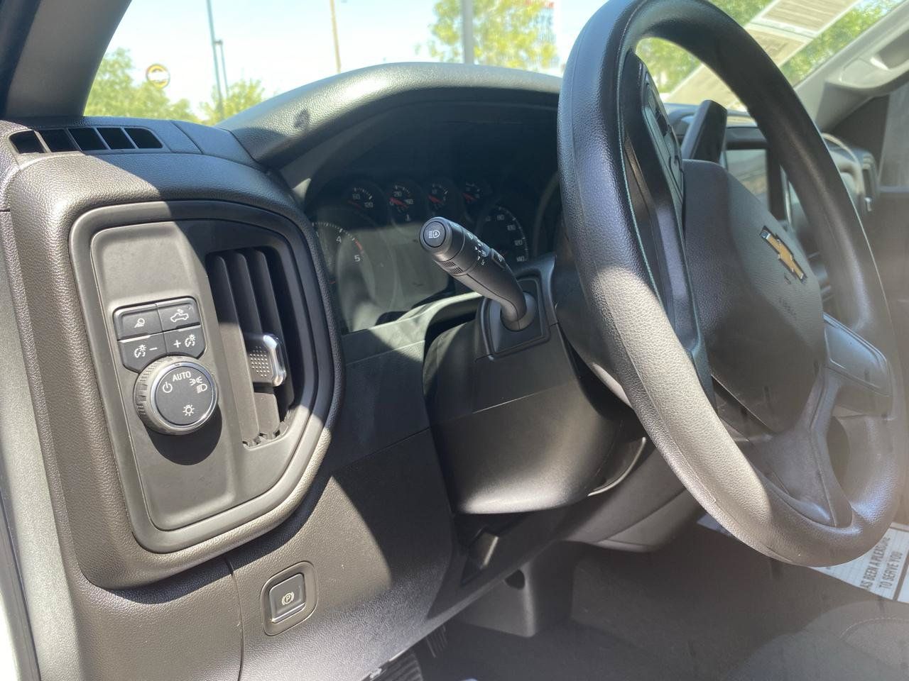 Used 2025 Chevrolet Silverado 2500 Custom w/ Custom Value Package RWD image 18