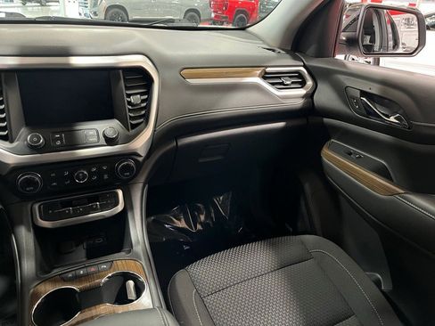 Certified 2023 GMC Acadia SLE w/ Driver Convenience Package image 22