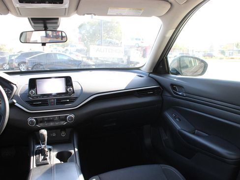 Used 2023 Nissan Altima 2.5 S FWD image 21