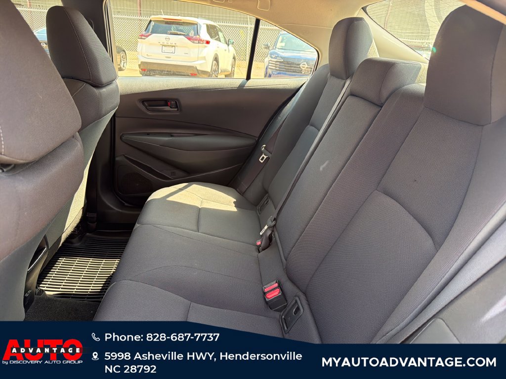 Used 2022 Toyota Corolla LE FWD image 25