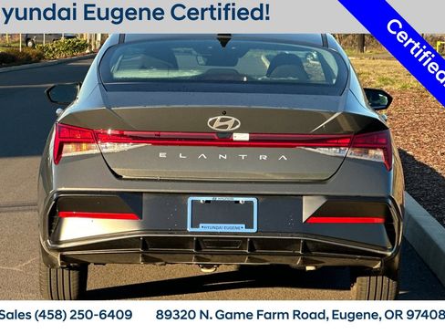Used 2025 Hyundai Elantra SEL image 5