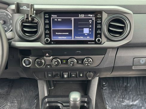 Used 2020 Toyota Tacoma TRD Sport image 22