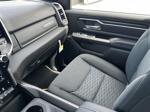 New 2026 RAM 1500 Big Horn AWD/4WD image 17