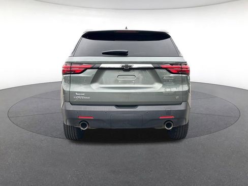 Used 2022 Chevrolet Traverse LT FWD image 4