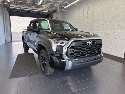 New 2026 Toyota Tundra SR5 image 2