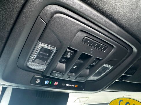 Used 2023 GMC Sierra 1500 Denali Ultimate AWD/4WD image 49