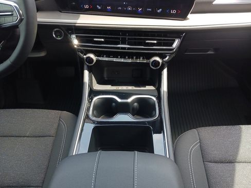 New 2025 Chevrolet Traverse LT w/ Enhanced Driving Package image 21