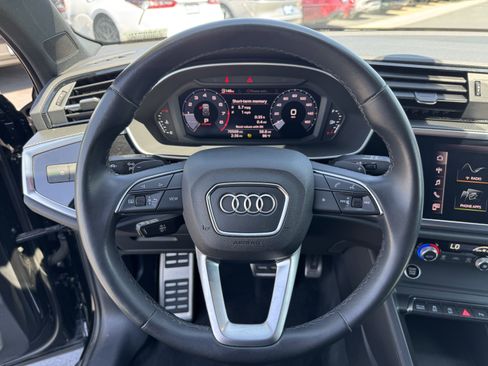 Used 2021 Audi Q3 2.0T Premium w/ Convenience Package AWD/4WD image 25