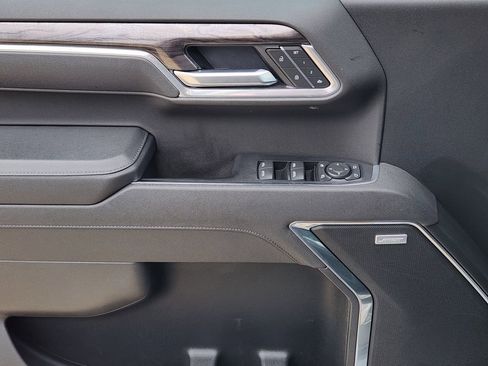 Used 2026 Chevrolet Silverado 1500 LTZ w/ LTZ Premium Package image 31