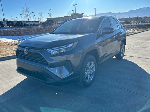 Used 2025 Toyota RAV4 XLE image 3