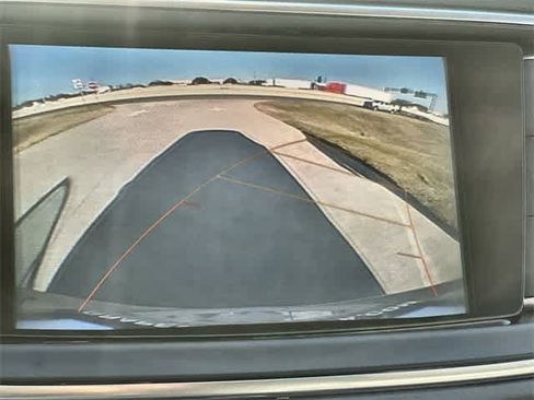 Used 2019 Buick Enclave Essence image 26