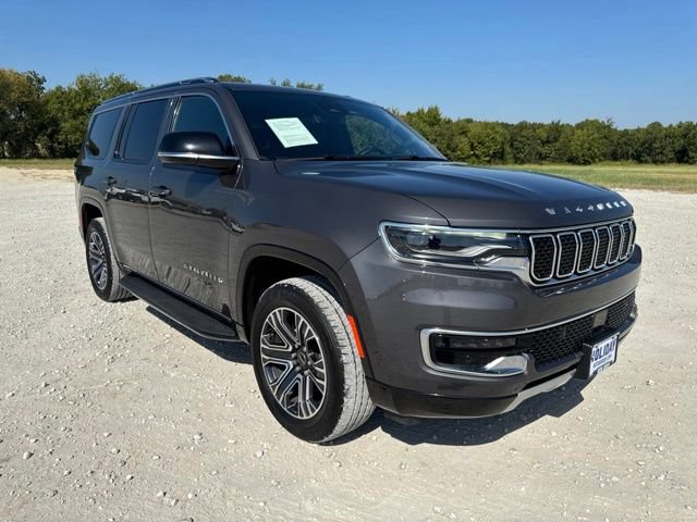 Used 2025 Jeep Wagoneer Series II AWD/4WD image 8