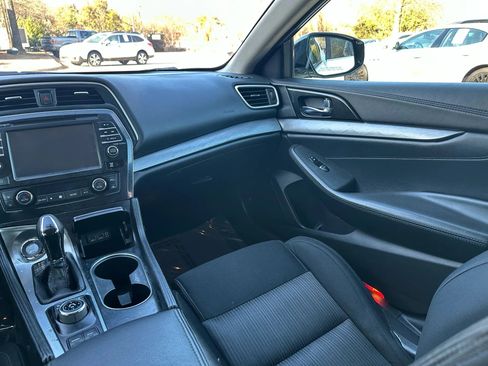 Used 2017 Nissan Maxima 3.5 S image 21