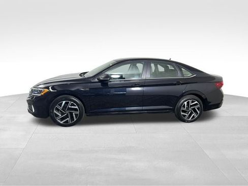 Used 2024 Volkswagen Jetta SEL FWD image 3