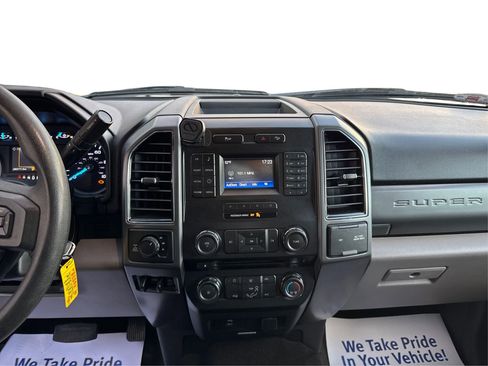 Used 2018 Ford F250 XLT w/ XLT Value Package image 15