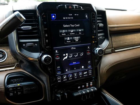 Used 2019 RAM 2500 Limited AWD/4WD image 26