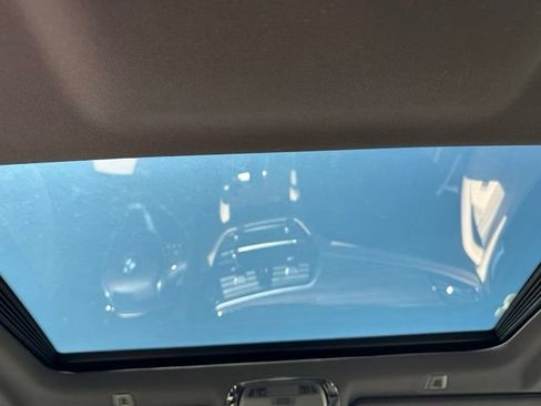 Used 2023 BMW 530i xDrive w/ Convenience Package AWD/4WD image 16