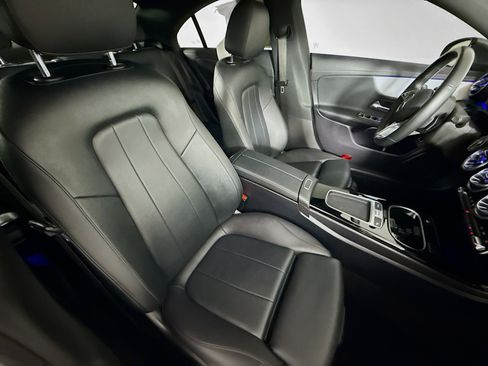 Used 2025 Mercedes-Benz CLA 250 4MATIC image 34