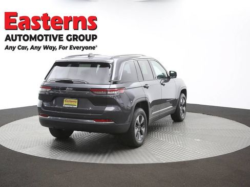 Used 2022 Jeep Grand Cherokee Limited 4xe w/ Luxury Tech Group II AWD/4WD image 44