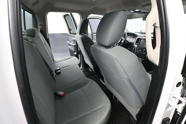 Used 2017 RAM 1500 Classic SLT AWD/4WD image 33