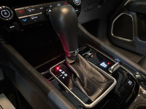 Used 2024 Jeep Compass Latitude w/ Convenience Group image 20