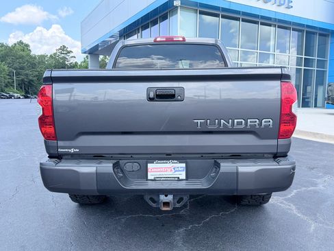 Used 2019 Toyota Tundra SR5 AWD/4WD image 8