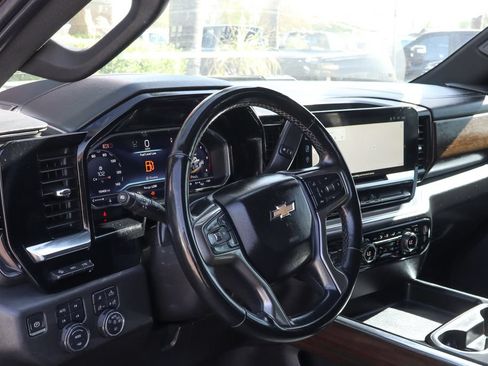 Used 2024 Chevrolet Silverado 3500 High Country w/ High Country Premium Package AWD/4WD image 29