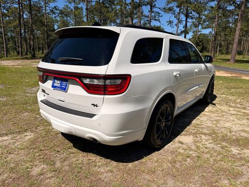 Used 2025 Dodge Durango R/T w/ Blacktop Package AWD/4WD image 5