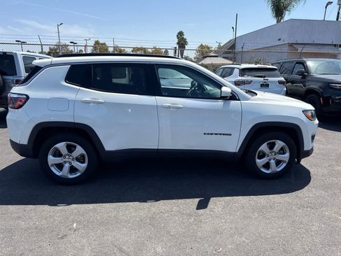 Used 2019 Jeep Compass Latitude w/ Popular Equipment Group FWD image 12
