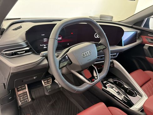Used 2025 Audi SQ5 Prestige AWD/4WD image 4