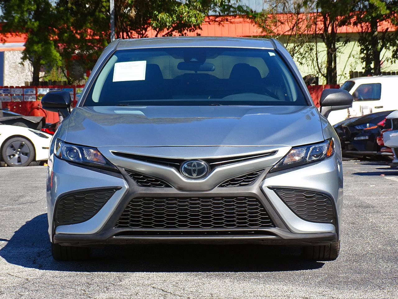 Used 2021 Toyota Camry SE FWD image 7