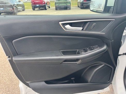 Certified 2024 Ford Edge SEL image 10
