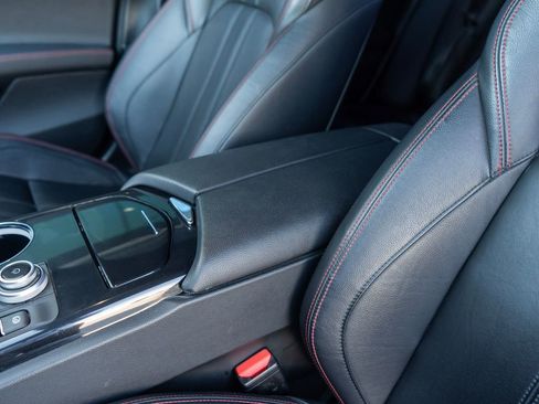 Used 2022 Maserati Ghibli Modena image 24