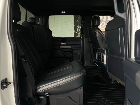 Used 2022 Ford F250 Platinum w/ FX4 Off-Road Package AWD/4WD image 19
