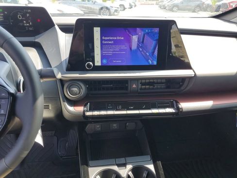 New 2026 Toyota Prius SE image 14