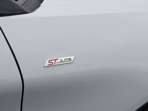 New 2026 Ford Explorer ST-Line image 18