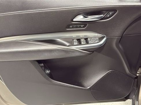 Used 2020 Cadillac XT4 Premium Luxury w/ Cold Weather Package image 12