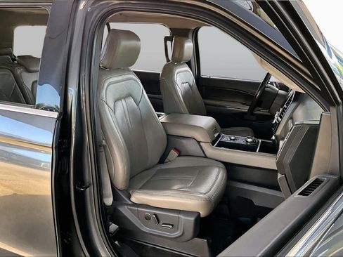 Used 2018 Ford Expedition Limited AWD/4WD image 9