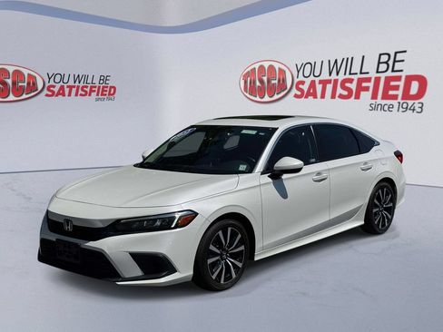 Used 2022 Honda Civic EX image 3