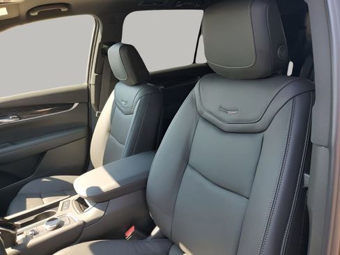 New 2025 Cadillac XT6 Premium Luxury w/ LPO, Floor Liner Package image 33