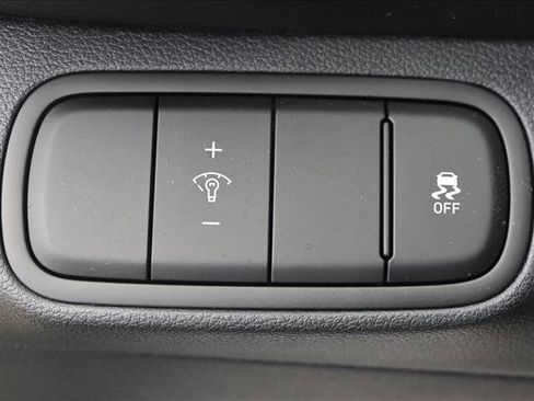 Certified 2026 Hyundai Venue SEL FWD image 13