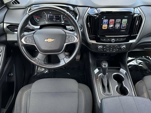 Used 2019 Chevrolet Traverse LT FWD image 13