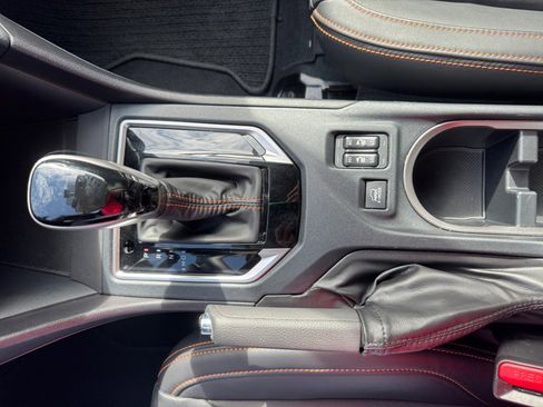 Used 2018 Subaru Crosstrek 2.0i Limited image 23