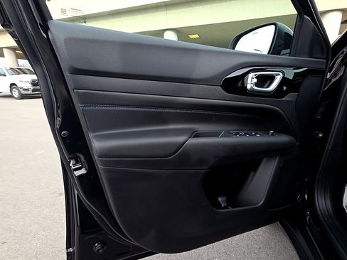 New 2026 Jeep Compass Latitude AWD/4WD image 16